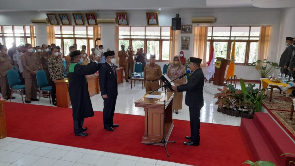 Lantik Sekda Iqbal, Bupati Eka: Jangan Bertindak, Bertanya, Menjawab ...